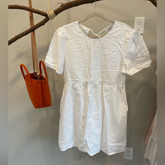 Aritzia Dresses & Skirts - NWOT Aritzia baby doll dress L